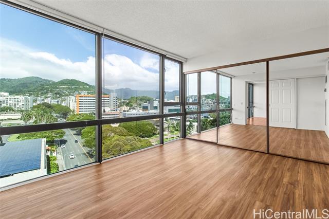 1114 Punahou Street, 14A, Honolulu, HI 96826