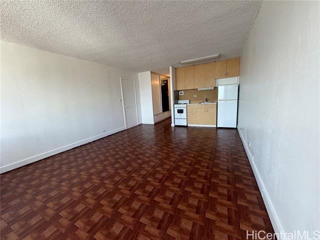 747 Amana Street, 2112, Honolulu, HI 96814