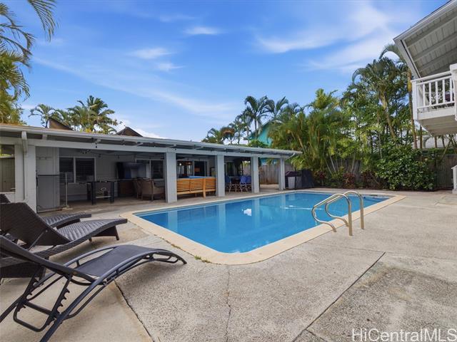 952 Holoholo Street, Kailua, HI 96734