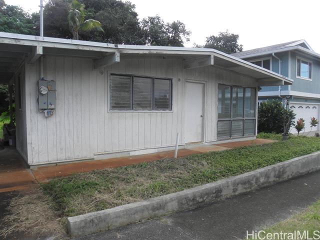 2335 Amoomoo Street, Pearl City, HI 96782