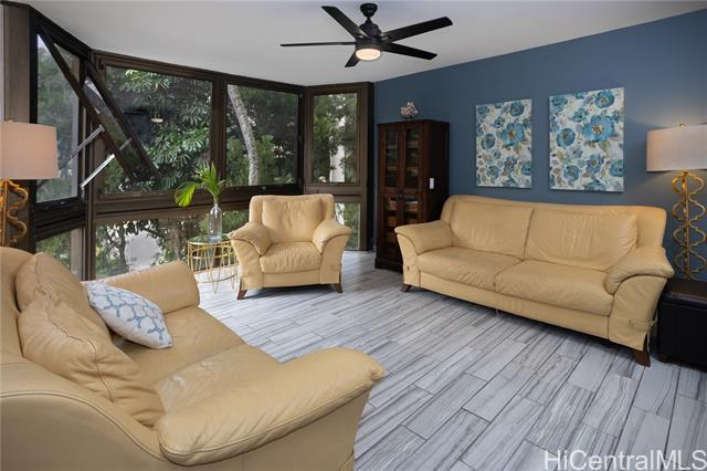 531 Hahaione Street, 2-4A, Honolulu, HI 96825