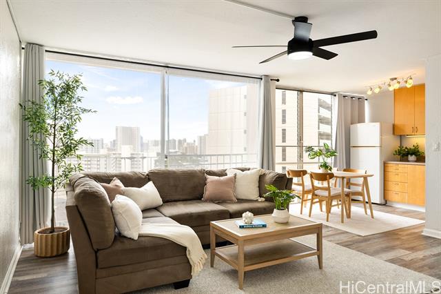 1702 Kewalo Street, 801, Honolulu, HI 96822