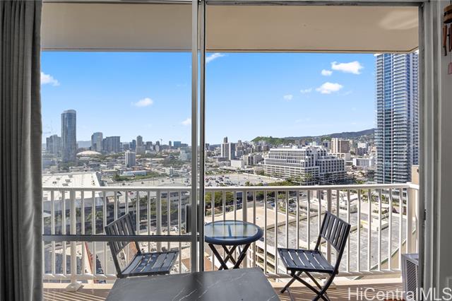 750 Amana Street, 1702, Honolulu, HI 96814