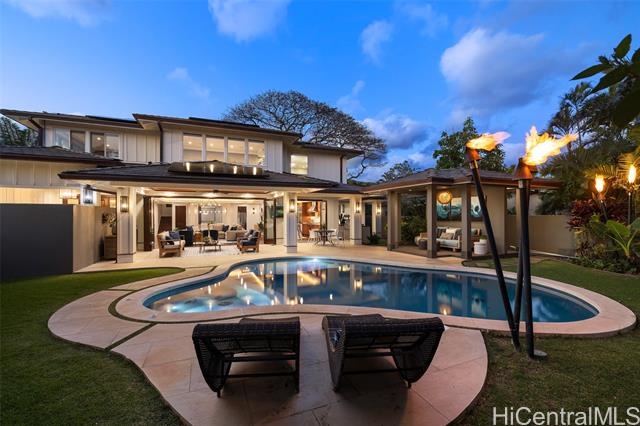 55 Niuiki Circle, Honolulu, HI 96821