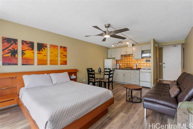 364 Seaside Avenue, 509, Honolulu, HI 96815