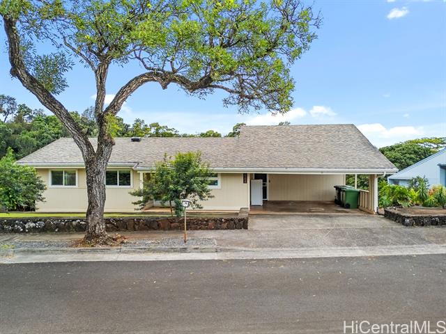 98-2033 Pahiolo Street, Aiea, HI 96701