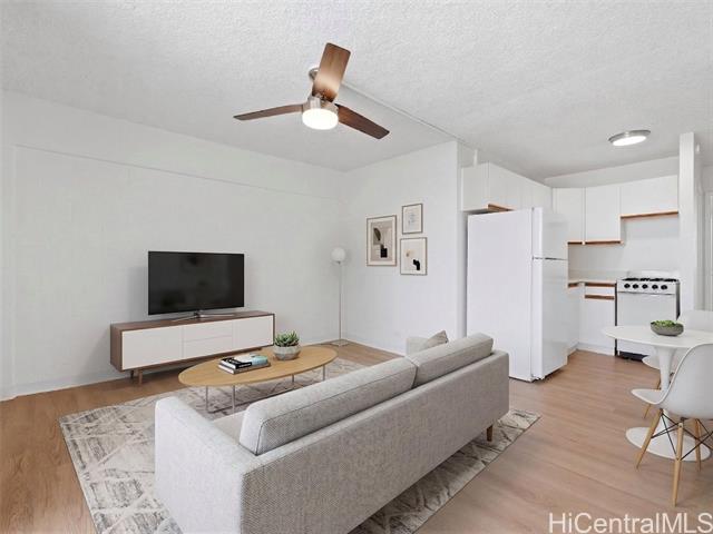 2120 Fern Street, 302, Honolulu, HI 96826