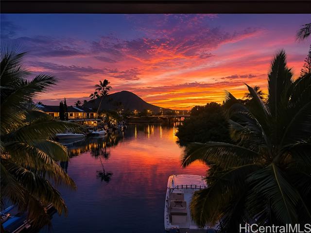 209 Kawaihae Street, C2, Honolulu, HI 96825