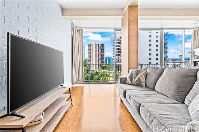 1020 Green Street, PH2, Honolulu, HI 96822