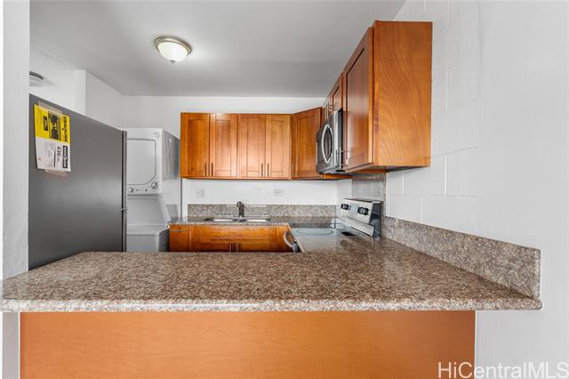 950 Lehua Avenue, 301, Pearl City, HI 96782