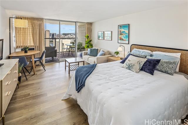 445 Seaside Avenue, 3916, Honolulu, HI 96815