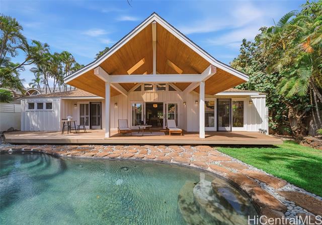 814 Kealaolu Avenue, Honolulu, HI 96816