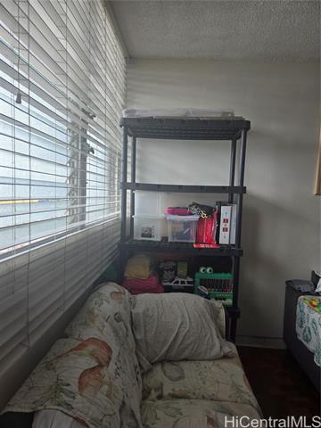 1514 Dillingham Boulevard, 301, Honolulu, HI 96817