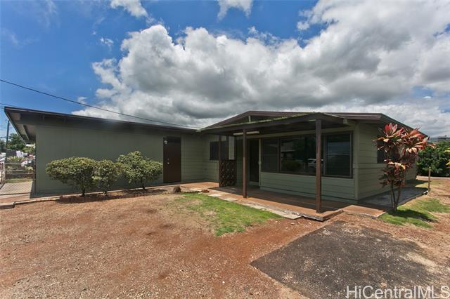 Upcoming 3 of bedrooms 1.5 of bathrooms Open house in Waipahu on 4/26 @ 2:00PM-4:00PM listed at $845,000