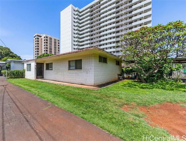 1817 Wilder Avenue, Honolulu, HI 96822