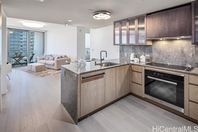 1000 Auahi Street, 1307, Honolulu, HI 96814