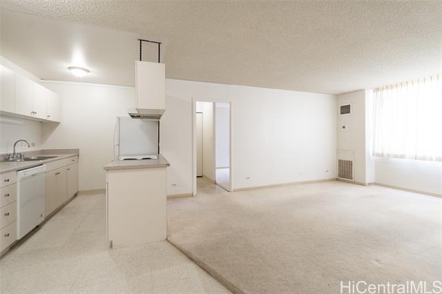 3045 Ala Napuaa Place, 709, Honolulu, HI 96818