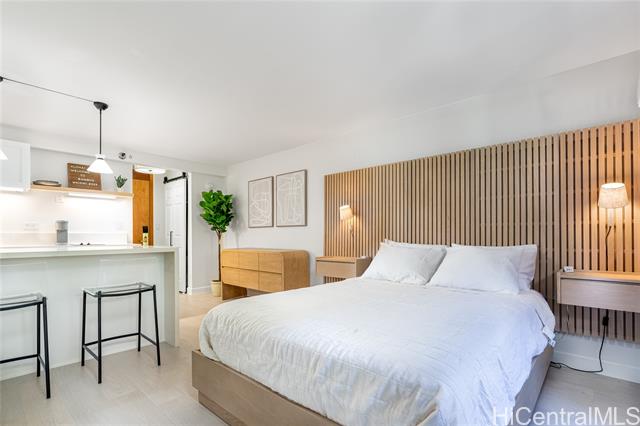 2425 Kuhio Avenue, 309, Honolulu, HI 96815