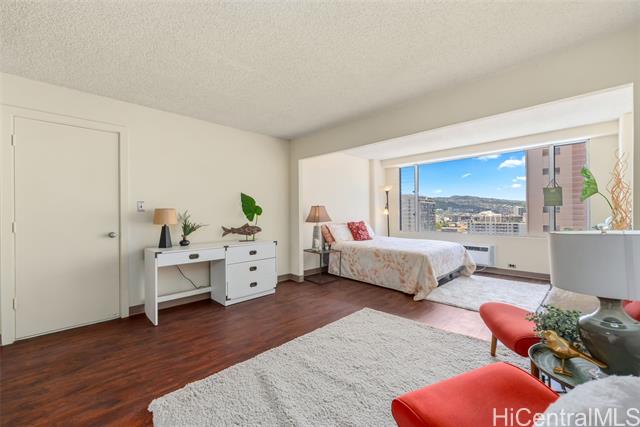 747 Amana Street, 1008, Honolulu, HI 96814