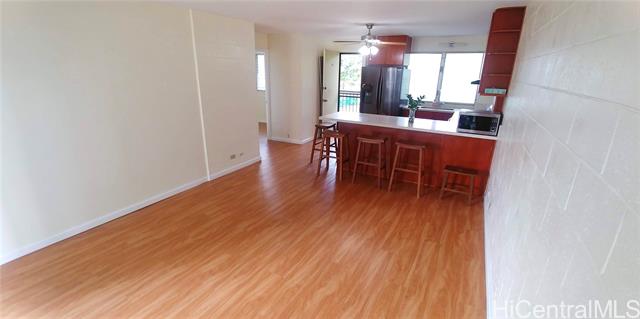 1099 Green Street, B409, Honolulu, HI 96822