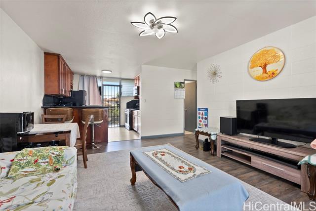 1119 Kokea Street, C201, Honolulu, HI 96817