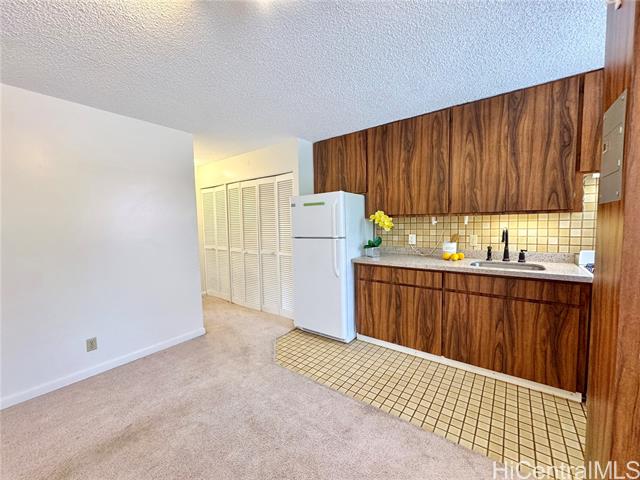 1036 Green Street, 204, Honolulu, HI 96822