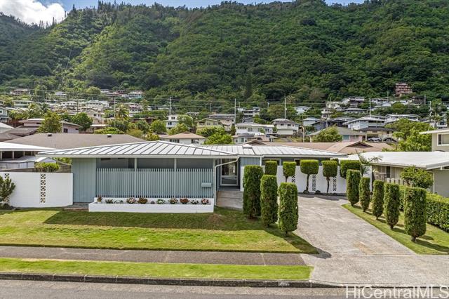 3083 Hiehie Street, Honolulu, HI 96822
