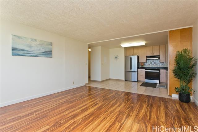 55 Kukui Street, D1714, Honolulu, HI 96813