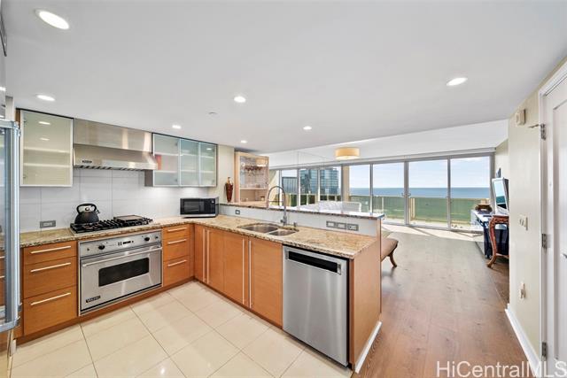 1177 Queen Street, 4002, Honolulu, HI 96814