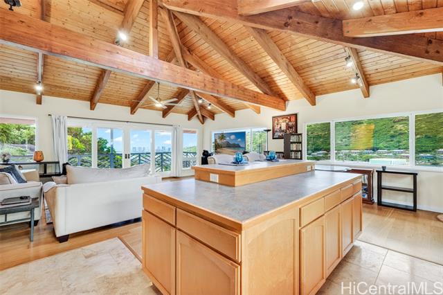 2047 10Th Avenue, C, Honolulu, HI 96816