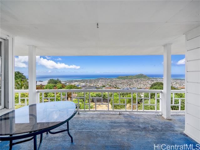 3843 Lurline Drive, Honolulu, HI 96816