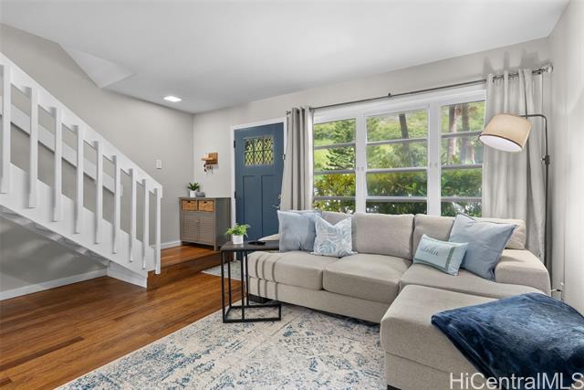 1101 Kumukumu Street, B, Honolulu, HI 96825