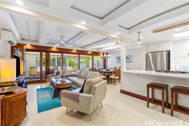 347 Kawaihae Street, C, Honolulu, HI 96825