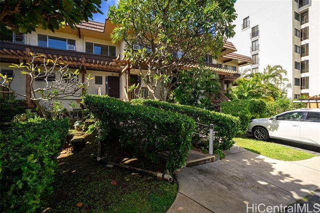 Upcoming 3 of bedrooms 2.5 of bathrooms Open house in Hawaii Kai on 5/3 @ 2:00PM-5:00PM listed at $970,000