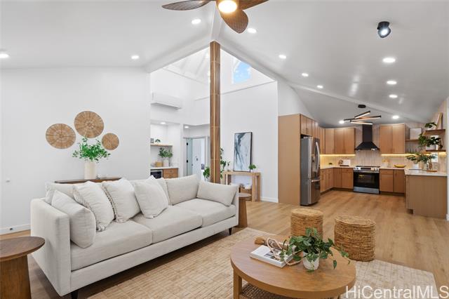 95-556 Kukolu Street, Mililani, HI 96789