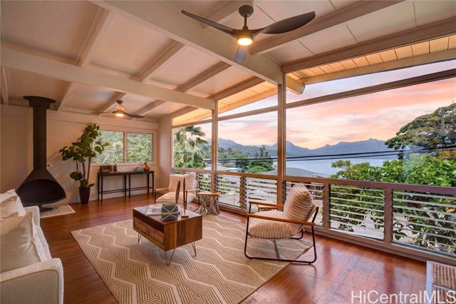 47-190 Kamehameha Highway, Kaneohe, HI 96744