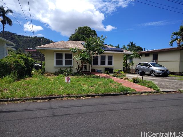2627 Namauu Drive, Honolulu, HI 96817