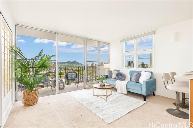 Upcoming 2 of bedrooms 1 of bathrooms Open house in Metro Honolulu on 5/17 @ 2:00PM-5:00PM listed at $400,000