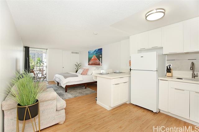 2572 Lemon Road, 601, Honolulu, HI 96815