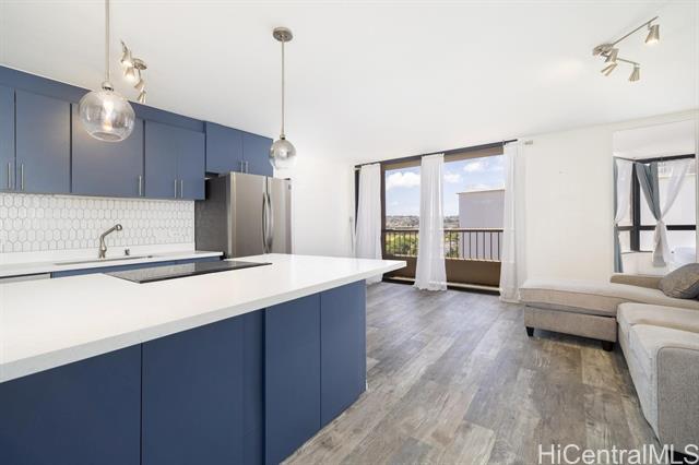 320 Liliuokalani Avenue, 902, Honolulu, HI 96815