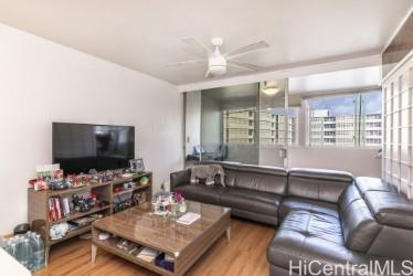 1423 Emerson Street, 214, Honolulu, HI 96813