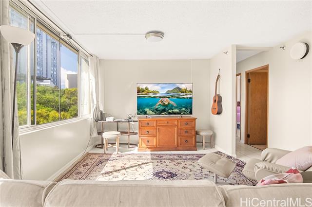 3033 Ala Ilima Street, 502, Honolulu, HI 96818