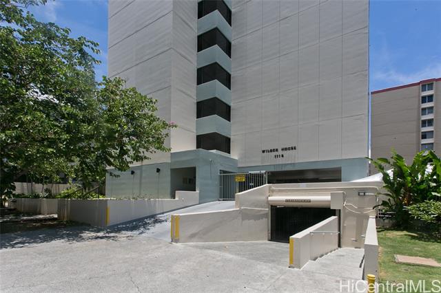 1114 Wilder Avenue, 207, Honolulu, HI 96822