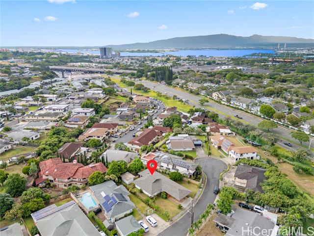 4529 Mahie Street, Honolulu, HI 96818