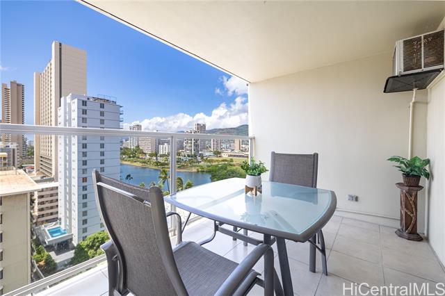 445 Seaside Avenue, 1514, Honolulu, HI 96815
