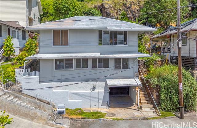 3251 Palolo Terrace Place, Honolulu, HI 96816
