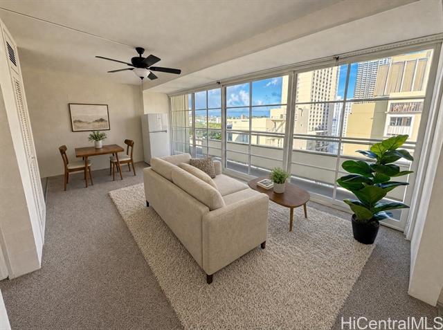 445 Kaiolu Street, 1201, Honolulu, HI 96815