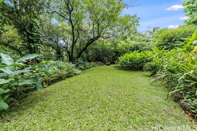 3242 Pelekane Drive, Honolulu, HI 96817