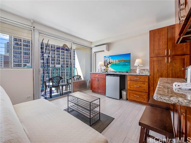 444 Kanekapolei Street, 1504, Honolulu, HI 96815