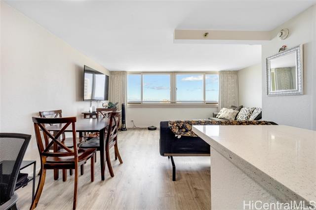 445 Seaside Avenue, 3820, Honolulu, HI 96815